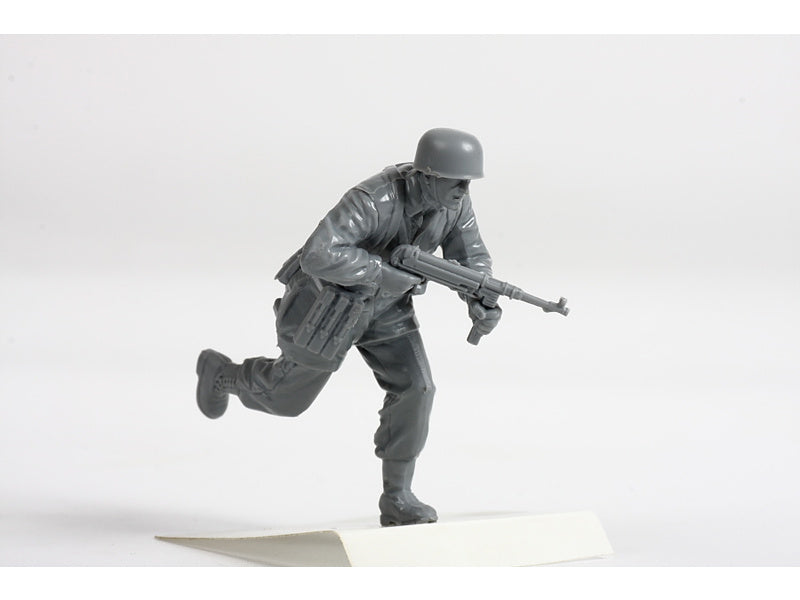 Zvezda figurky - němečtí výsadkáři WWII (1:35)