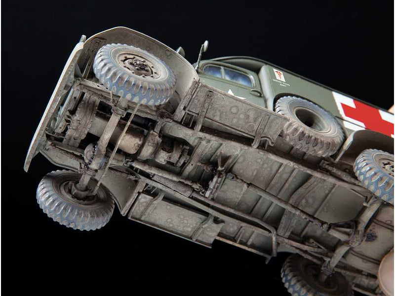 Zvezda Dodge WC-54 Ambulance (1:35)