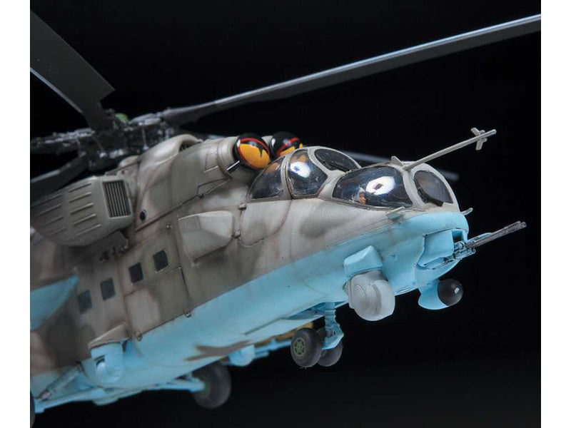 Zvezda MIL Mi-35 M "Hind E" (1:48)
