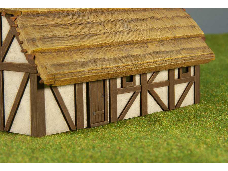 Zvezda Snap Kit - doškový venkovský dům (1:72)