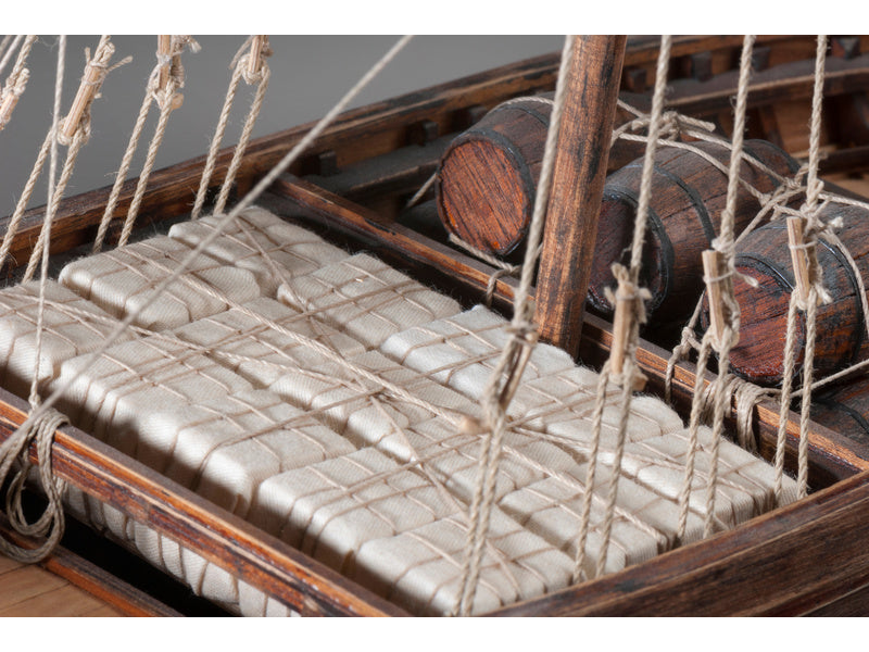 Dušek Vikingská loď Knarr 1:35 kit